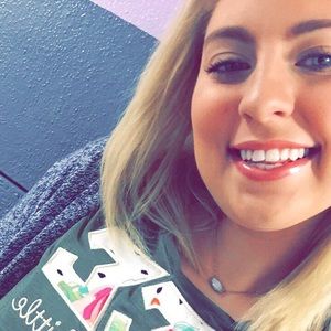 Meet your Posher, Mallory